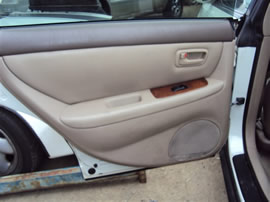 1998 LEXUS ES300, 3.0L AUTO, COLOR WHITE, STK Z15848